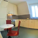 Spacious 2-bedroom Near - Stardust 32 Appartement *